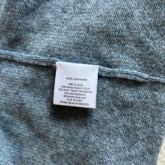 White and Warren cropped trapeze cardigan đź©·*dusty blue* - Picture 5 of 5